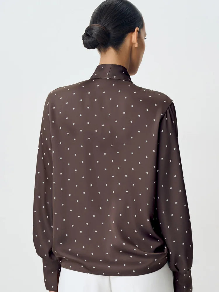 Monica חולצת פולקה דוט סאטן עם קשירה